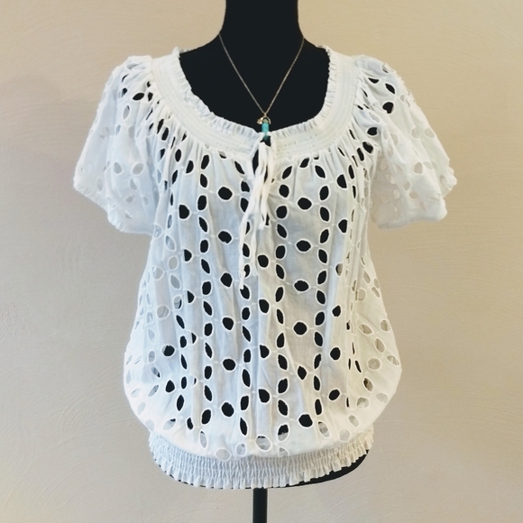 Halo short sleeved white blouse - Picture 3 of 7